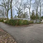Ruime Luxe 4 Persoons Midden Op De Veluwe * Хундерло