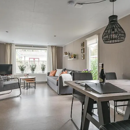 Ruime Luxe 4 Persoons Midden Op De Veluwe Hoenderloo