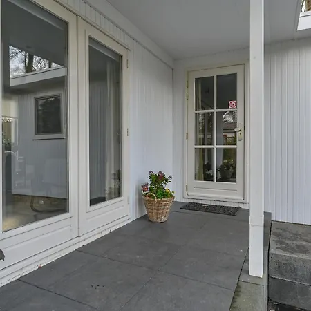 Ruime Luxe 4 Persoons Midden Op De Veluwe * Hoenderloo