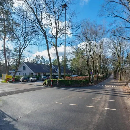 Ruime Luxe 4 Persoons Midden Op De Veluwe Hoenderloo