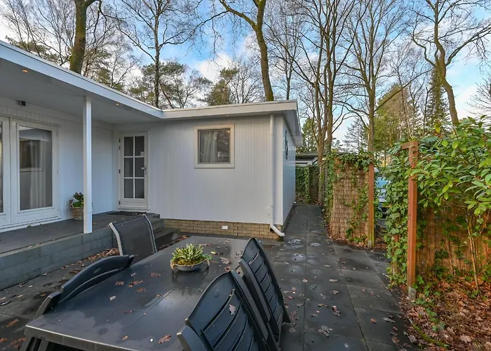 Ruime Luxe 4 Persoons Midden Op De Veluwe * Hoenderloo