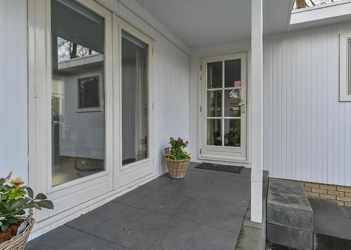 Ruime Luxe 4 Persoons Midden Op De Veluwe * Hoenderloo